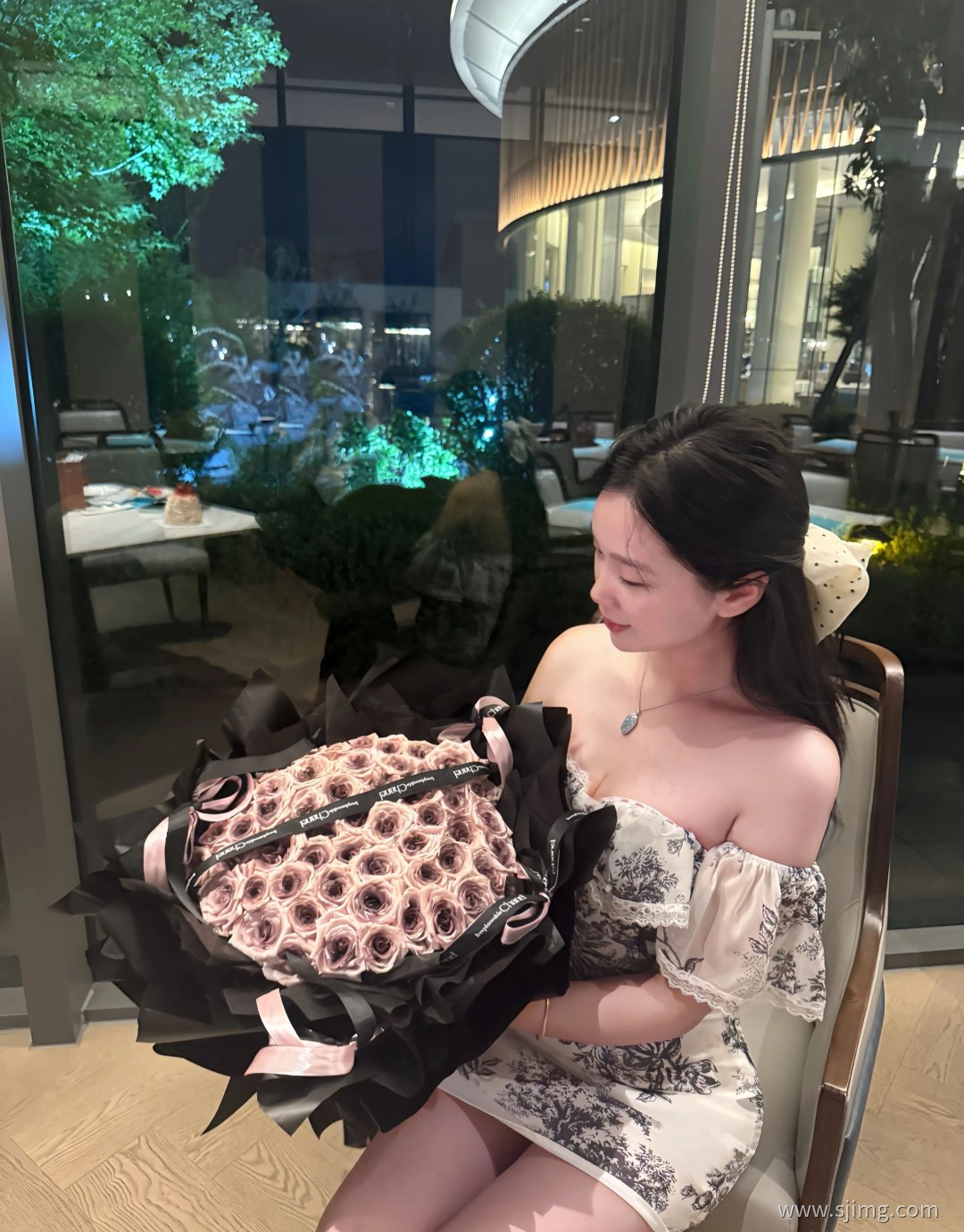 每日一图 自娱自乐 自拍起