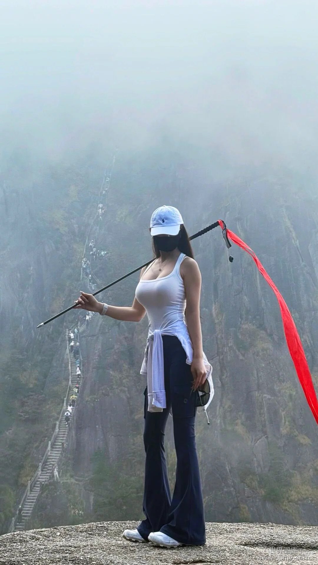 登封之路 漂亮美女与风景 4K高清手机壁纸